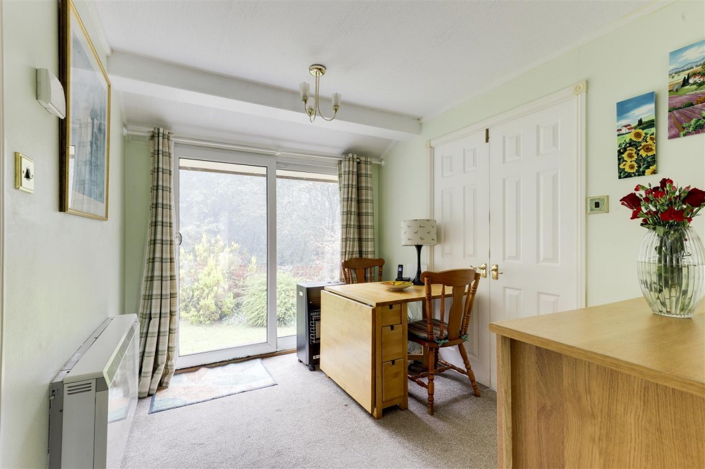 Killarney Park, Nottinghamshire, NG6 8NQ