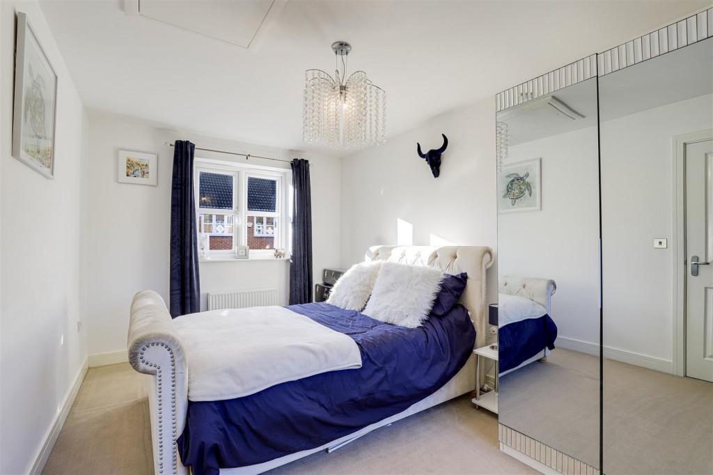 Rothbury Close, Arnold, Nottinghamshire, NG5 8UE