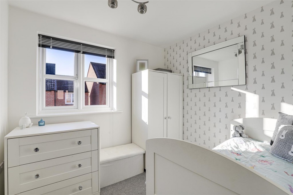 Rothbury Close, Arnold, Nottinghamshire, NG5 8UE