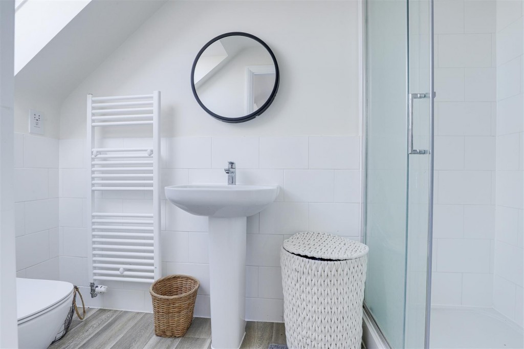 Evans Road, East Leake, Loughborough, LE12 6AT