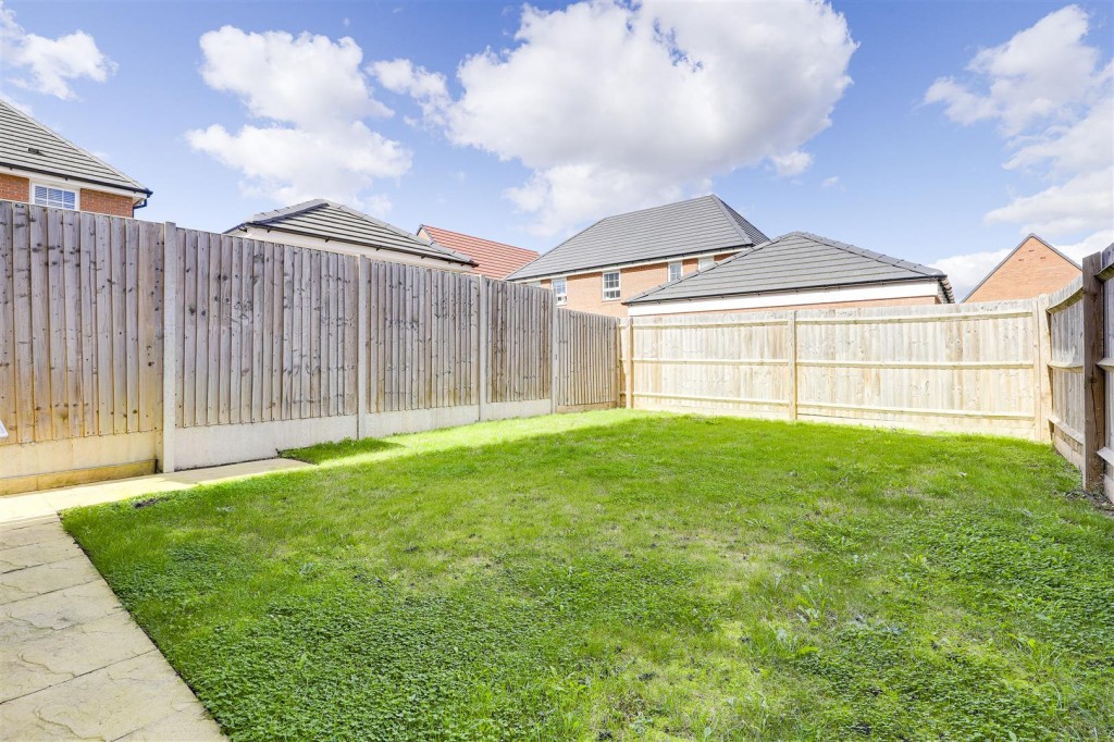 Evans Road, East Leake, Loughborough, LE12 6AT