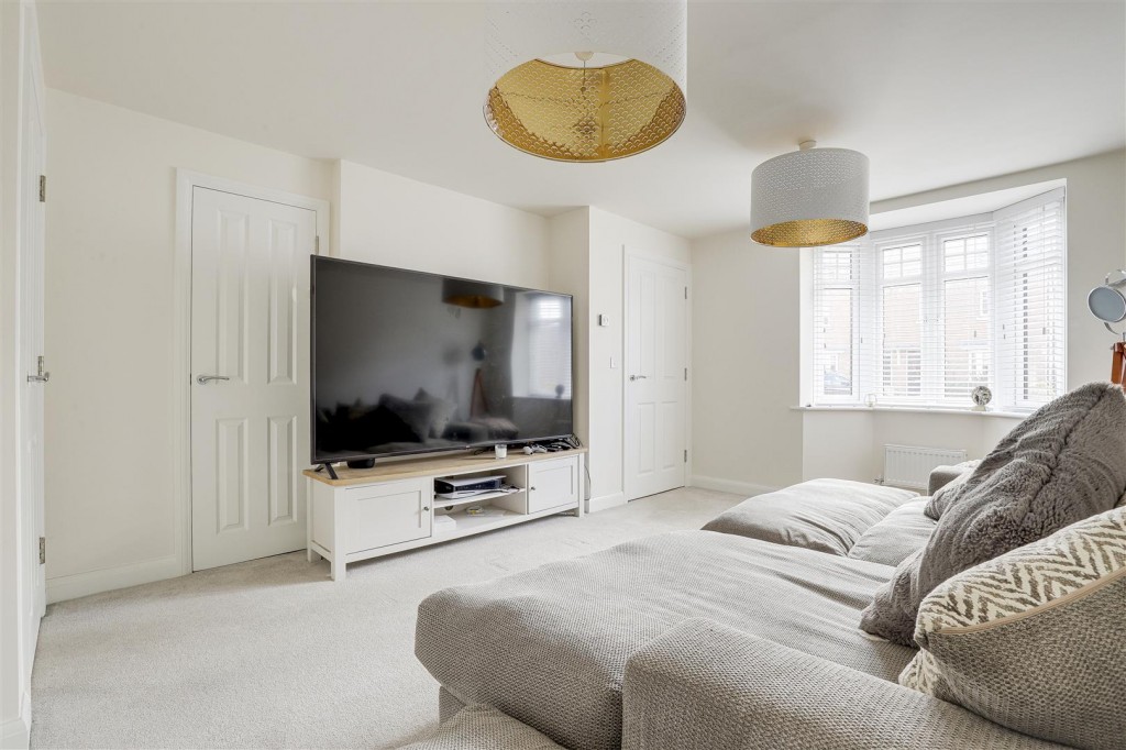 Evans Road, East Leake, Loughborough, LE12 6AT