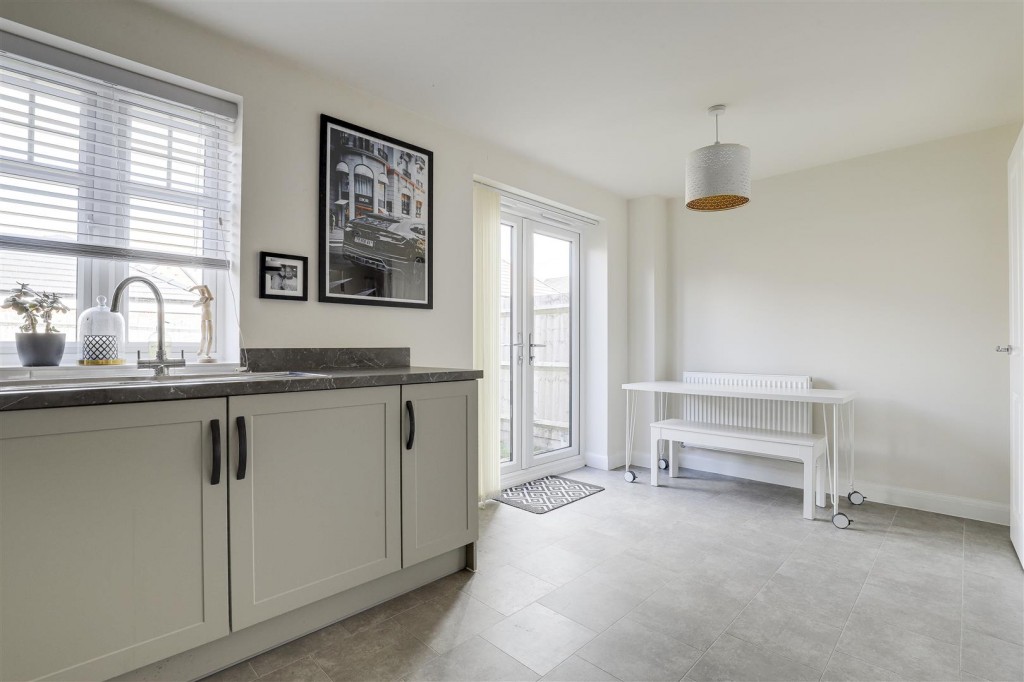 Evans Road, East Leake, Loughborough, LE12 6AT