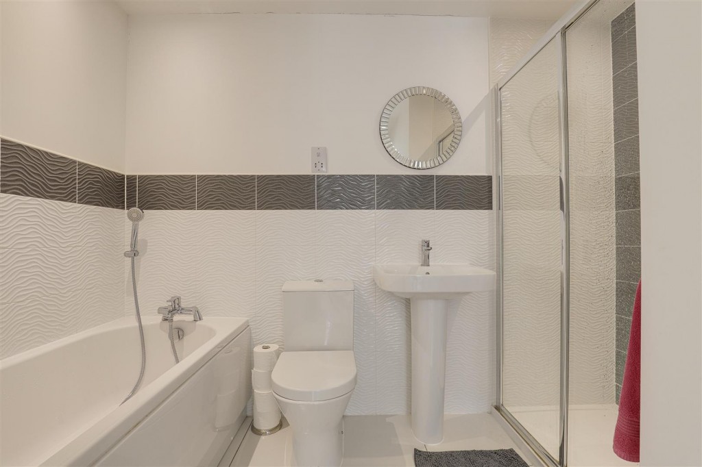 Ashington Drive, Arnold, Nottinghamshire, NG5 8UA