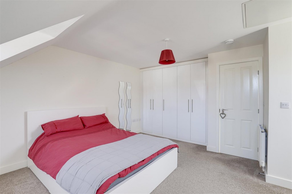 Ashington Drive, Arnold, Nottinghamshire, NG5 8UA