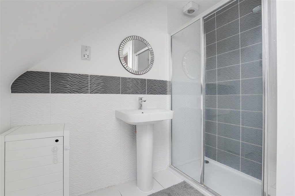 Ashington Drive, Arnold, Nottinghamshire, NG5 8UA