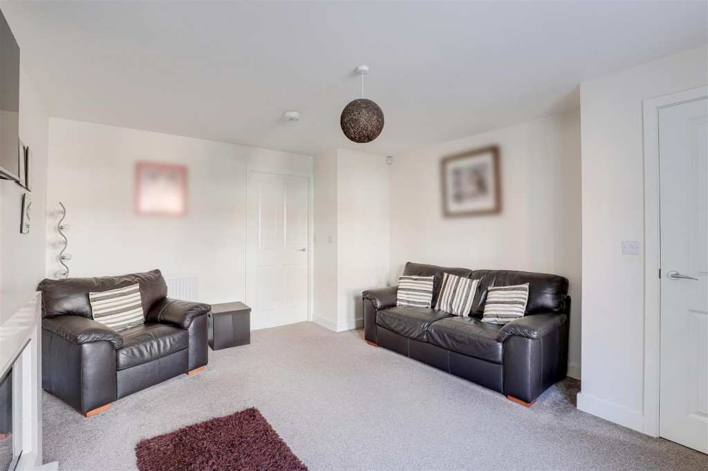 Ashington Drive, Arnold, Nottinghamshire, NG5 8UA