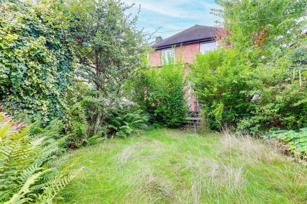 Adbolton Grove, West Bridgford, Nottinghamshire, NG2 5AR