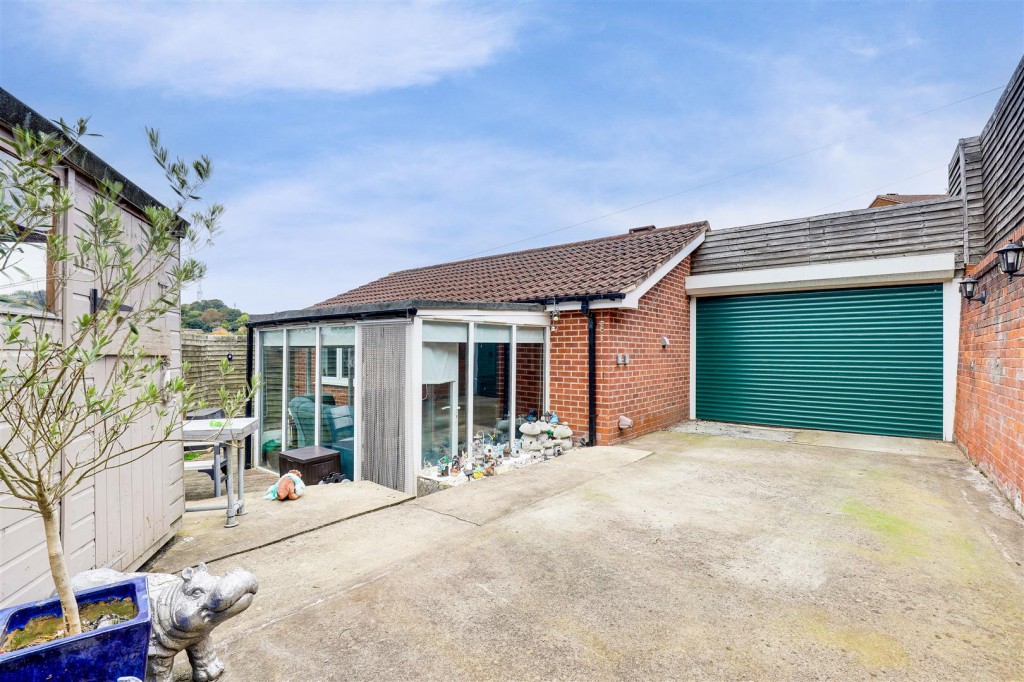 Fairmead Close, Mapperley, Nottinghamshire, NG3 3EQ