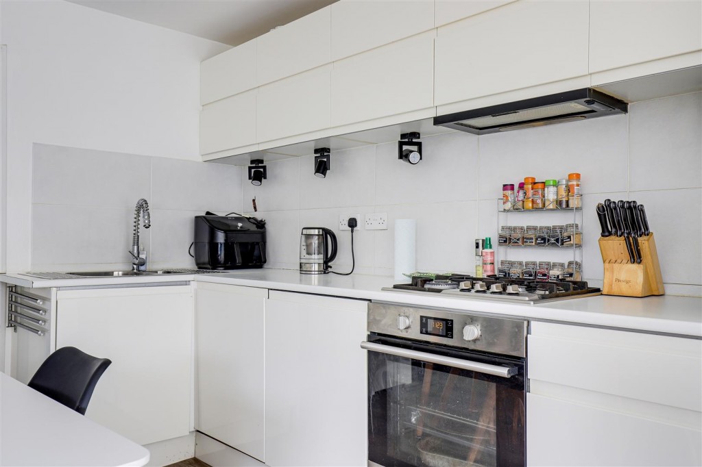 Fairmead Close, Mapperley, Nottinghamshire, NG3 3EQ