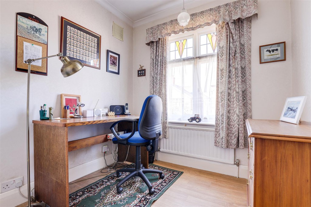 Julian Road, Lady Bay, West Bridgford, Nottinghamshire, NG2 5AL