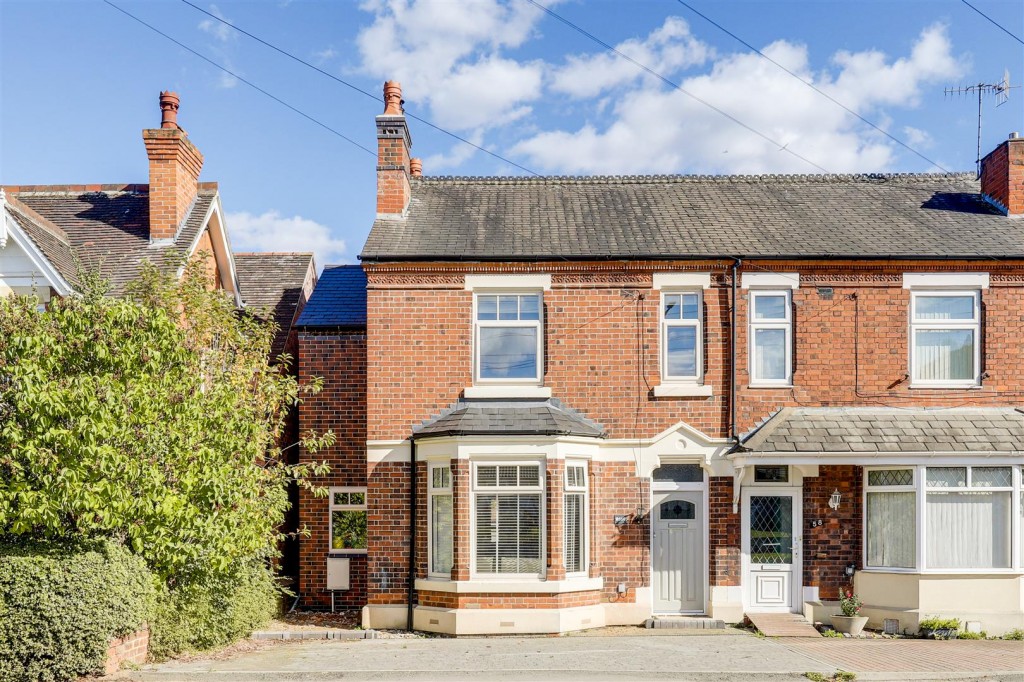 Longmoor Lane, Sandiacre, Derbyshire, NG10 5JN