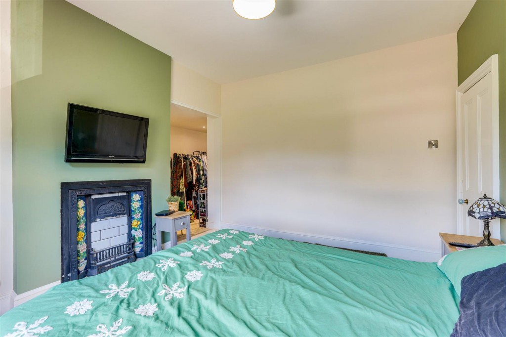 Longmoor Lane, Sandiacre, Derbyshire, NG10 5JN