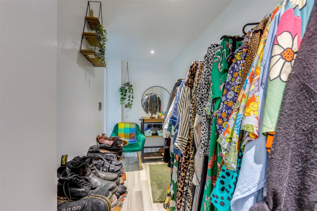 Longmoor Lane, Sandiacre, Derbyshire, NG10 5JN