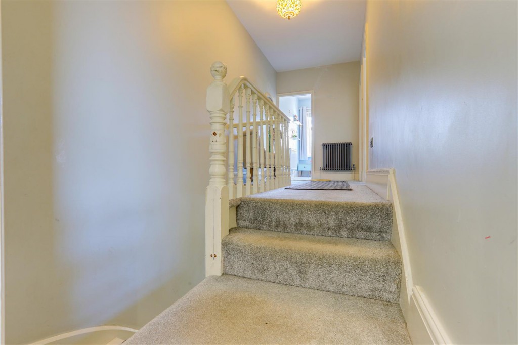 Longmoor Lane, Sandiacre, Derbyshire, NG10 5JN