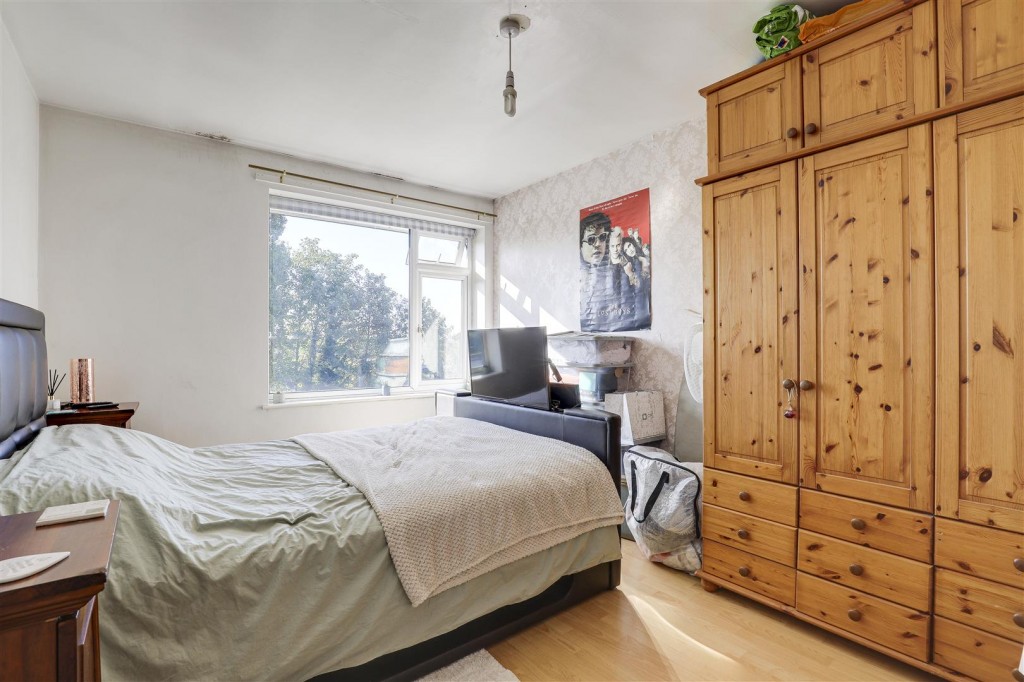 Milton Court, Sherwood, Nottinghamshire, NG5 2NS