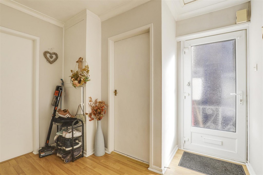 Milton Court, Sherwood, Nottinghamshire, NG5 2NS