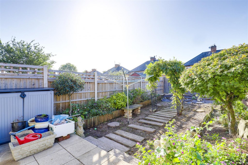 Victor Crescent, Sandiacre, Nottinghamshire, NG10 5JS