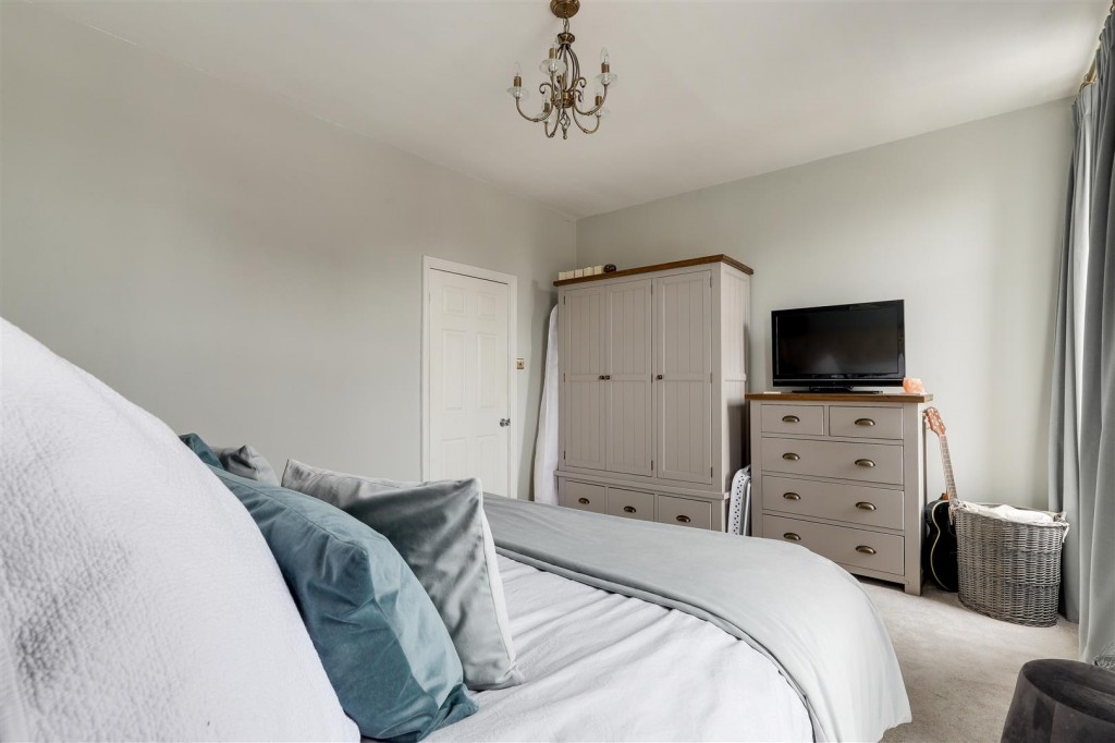 Carlton Hill, Carlton, Nottinghamshire, NG4 1GL