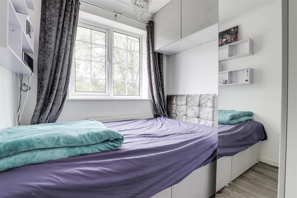 Longmoor Road, Long Eaton, Derbyshire, NG10 4FQ