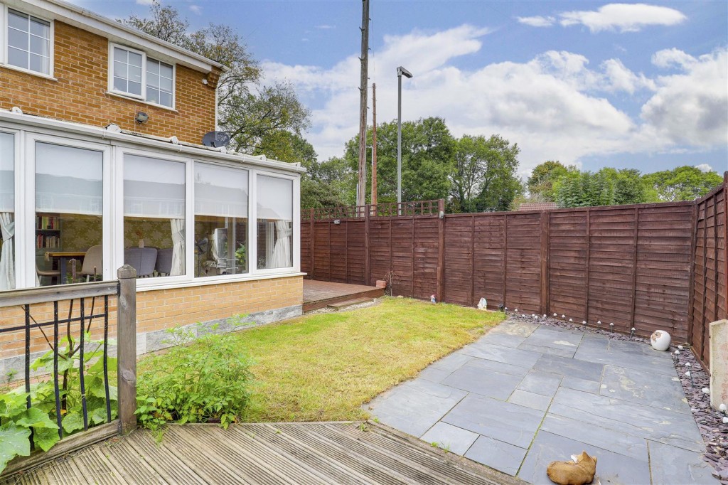 Longmoor Road, Long Eaton, Derbyshire, NG10 4FQ