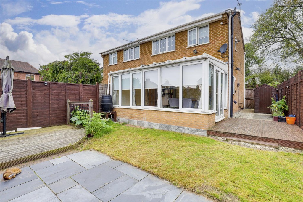 Longmoor Road, Long Eaton, Derbyshire, NG10 4FQ