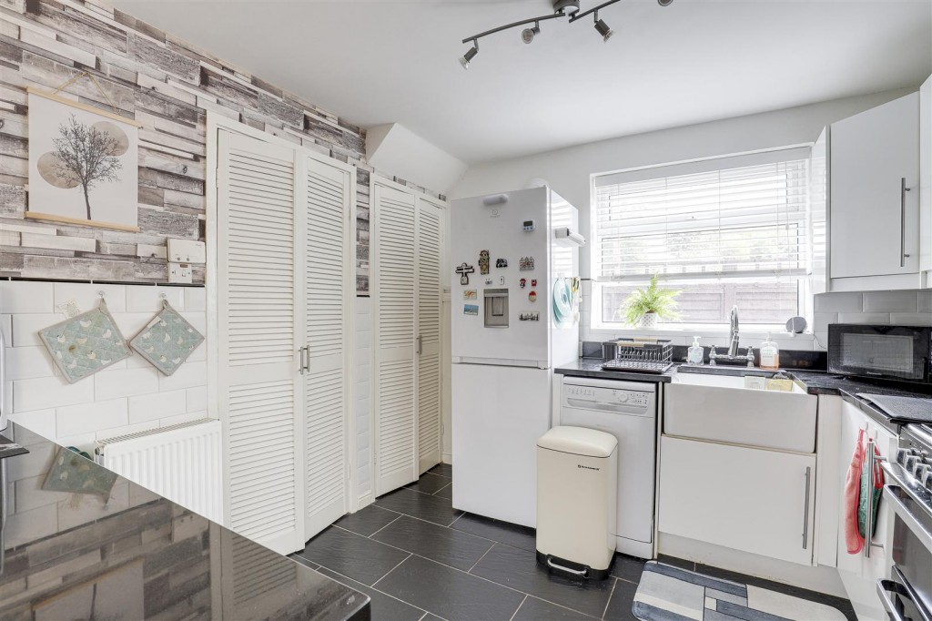 Longmoor Road, Long Eaton, Derbyshire, NG10 4FQ