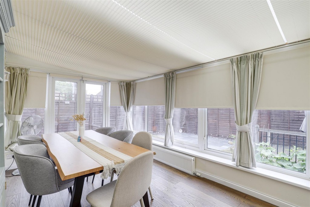 Longmoor Road, Long Eaton, Derbyshire, NG10 4FQ