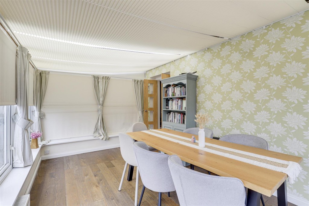 Longmoor Road, Long Eaton, Derbyshire, NG10 4FQ