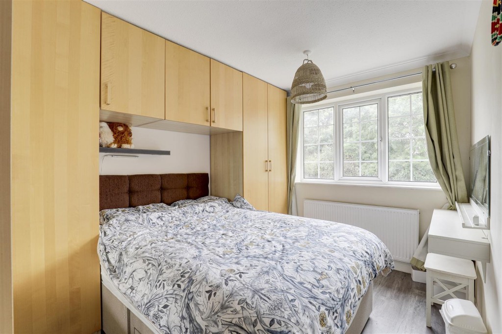 Longmoor Road, Long Eaton, Derbyshire, NG10 4FQ