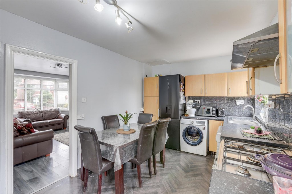 Plantation Road, Wollaton, Nottinghamshire, NG8 2ER