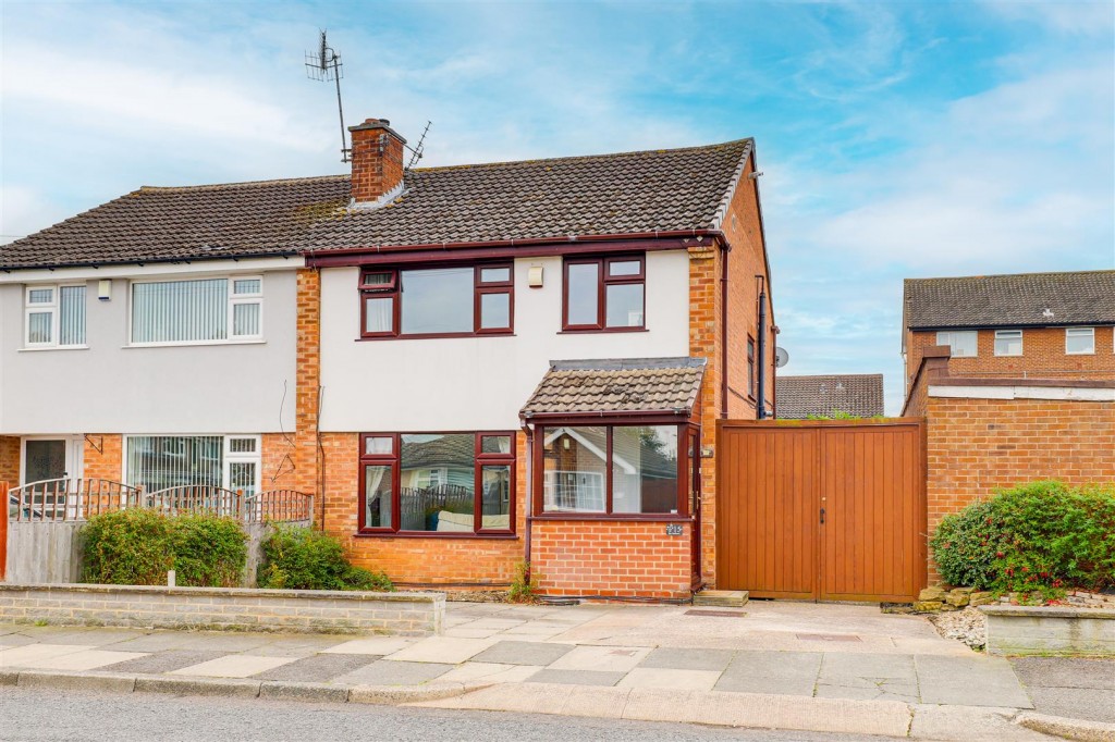 The Hollows, Silverdale, Nottinghamshire, NG11 7FJ