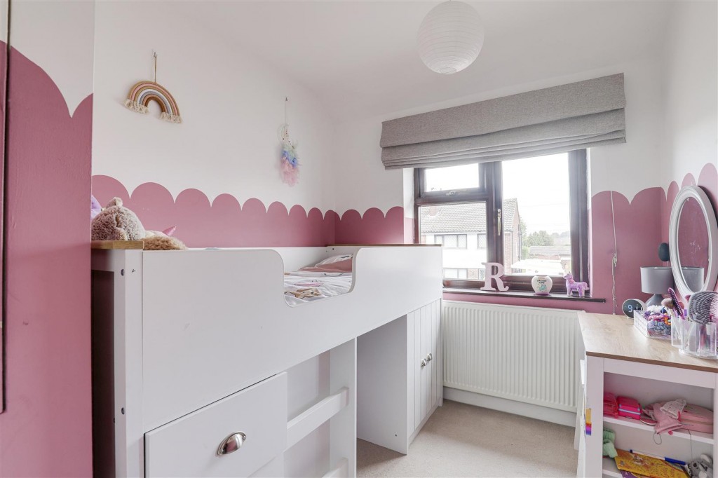 The Hollows, Silverdale, Nottinghamshire, NG11 7FJ