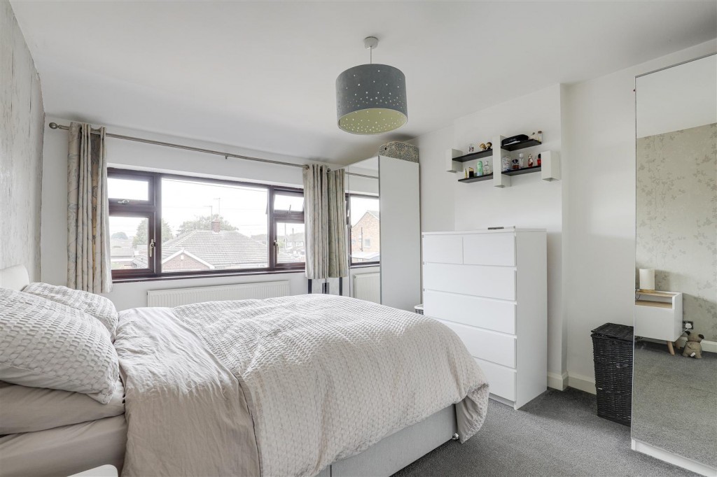 The Hollows, Silverdale, Nottinghamshire, NG11 7FJ