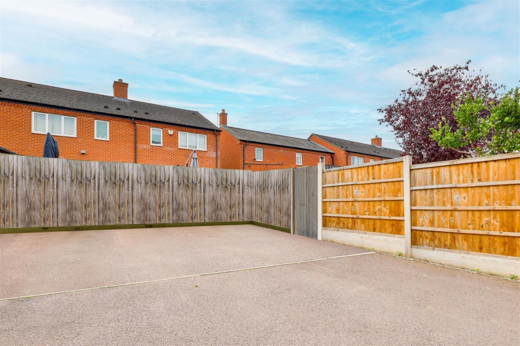 Moore Street, Nottinghamshire, NG6 8PL