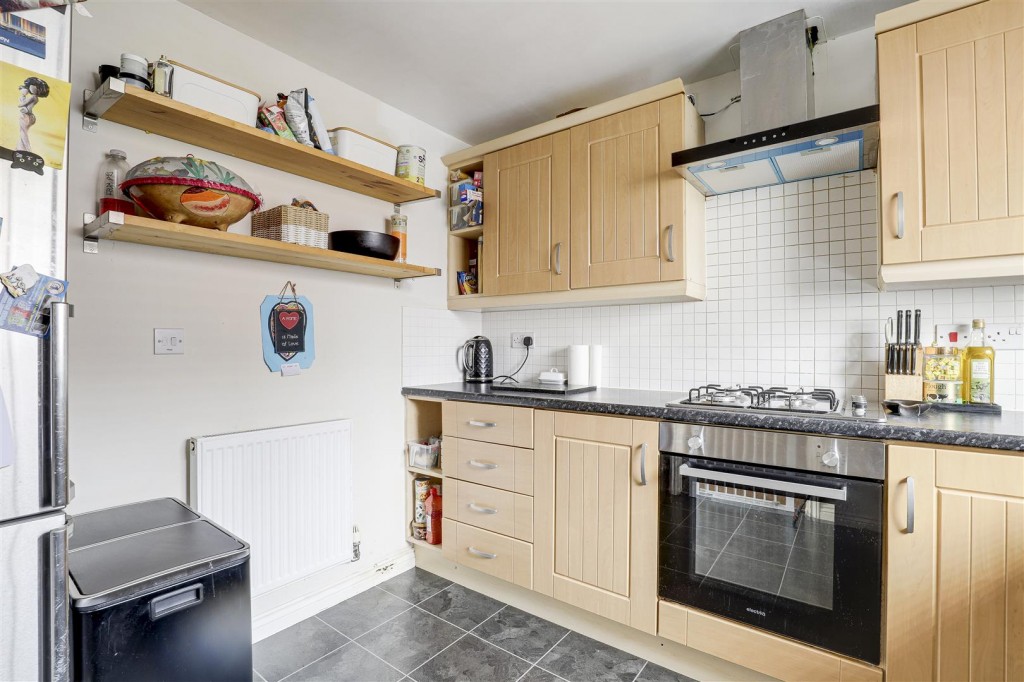 Moore Street, Nottinghamshire, NG6 8PL