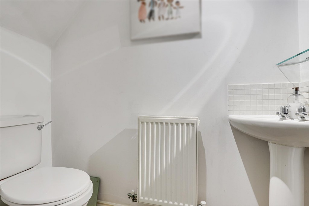 Moore Street, Nottinghamshire, NG6 8PL