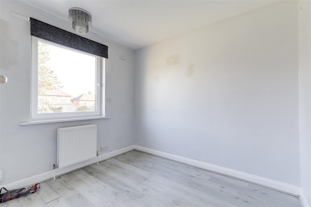 Lilleker Rise, Arnold, Nottinghamshire, NG5 8HS