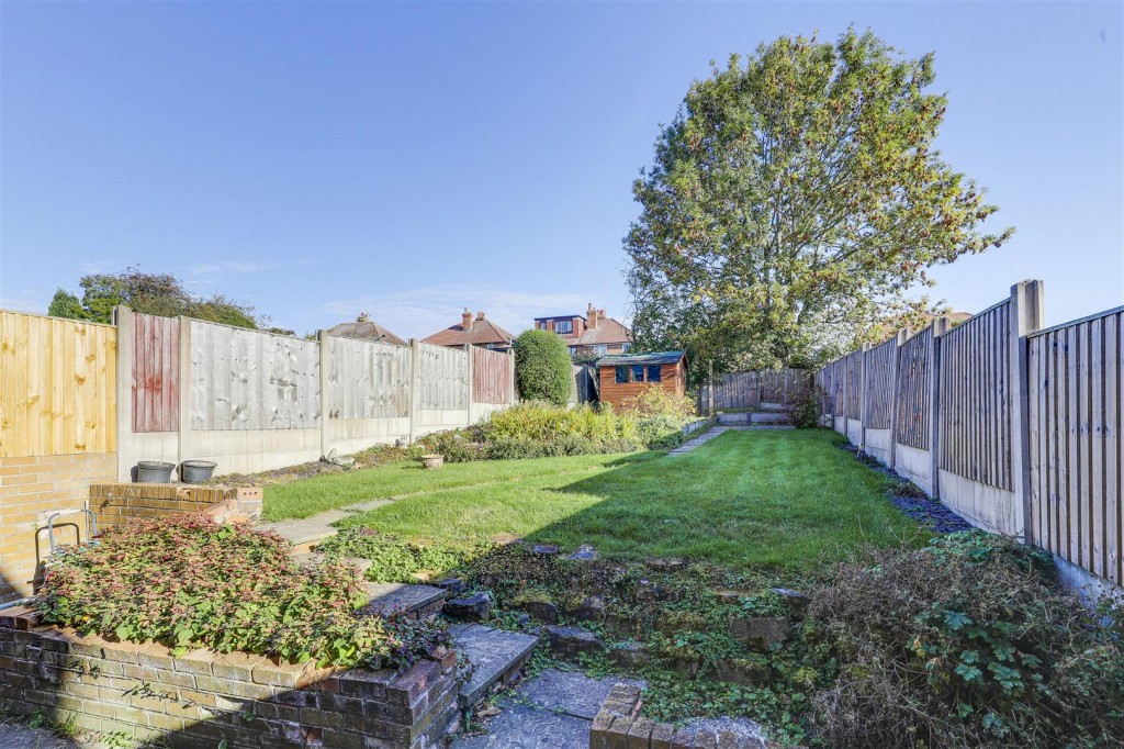 Lilleker Rise, Arnold, Nottinghamshire, NG5 8HS