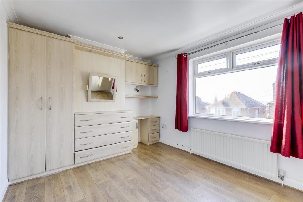 Lilleker Rise, Arnold, Nottinghamshire, NG5 8HS