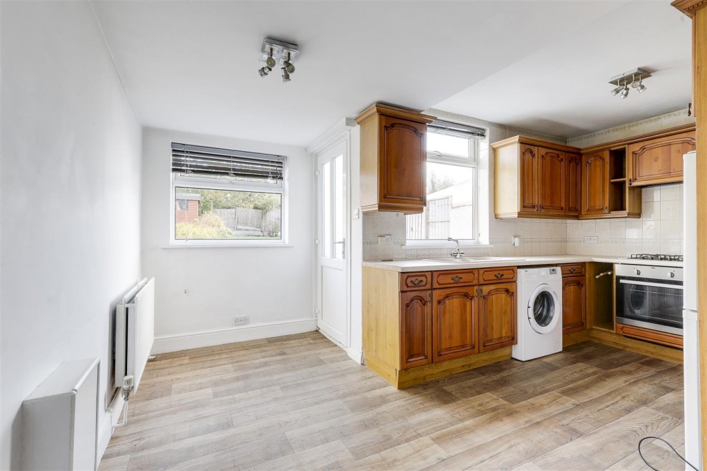 Lilleker Rise, Arnold, Nottinghamshire, NG5 8HS