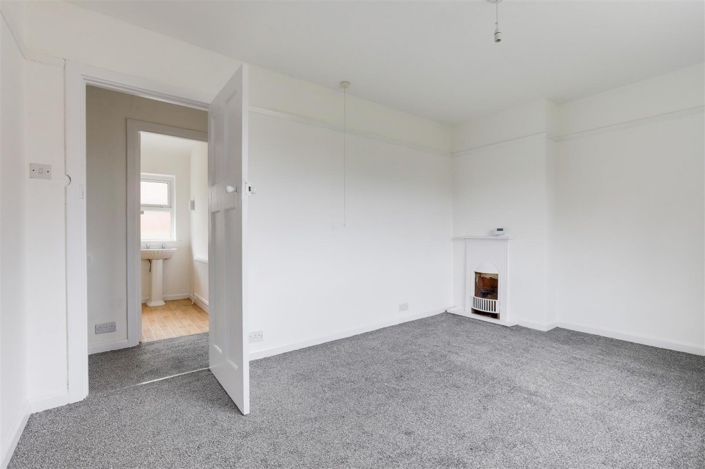 Winsford Close, Aspley, Nottinghamshire, NG8 5JR