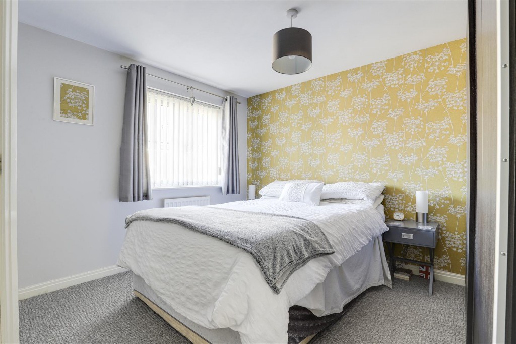 James Drive, Calverton, Nottinghamshire, NG14 6RJ