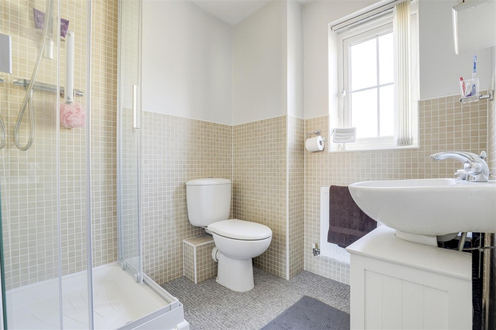 James Drive, Calverton, Nottinghamshire, NG14 6RJ