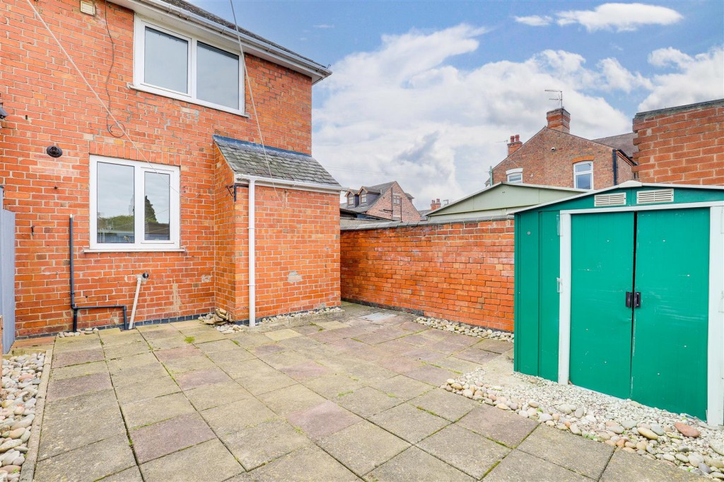 Cavendish Road, Long Eaton, Derbyshire, NG10 4HY