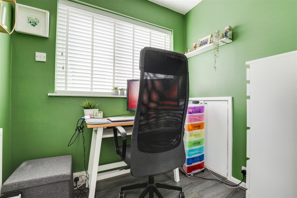 Langford Road, Arnold, Nottinghamshire, NG5 7HR