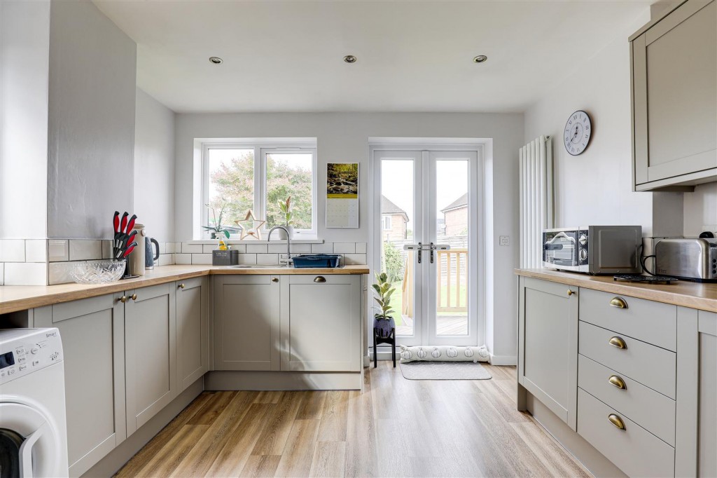 Langford Road, Arnold, Nottinghamshire, NG5 7HR