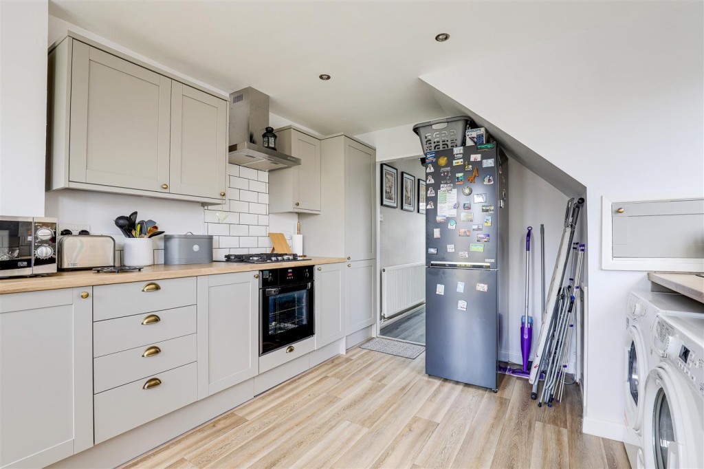 Langford Road, Arnold, Nottinghamshire, NG5 7HR