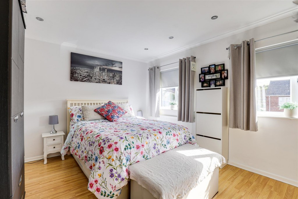 Langford Road, Arnold, Nottinghamshire, NG5 7HR