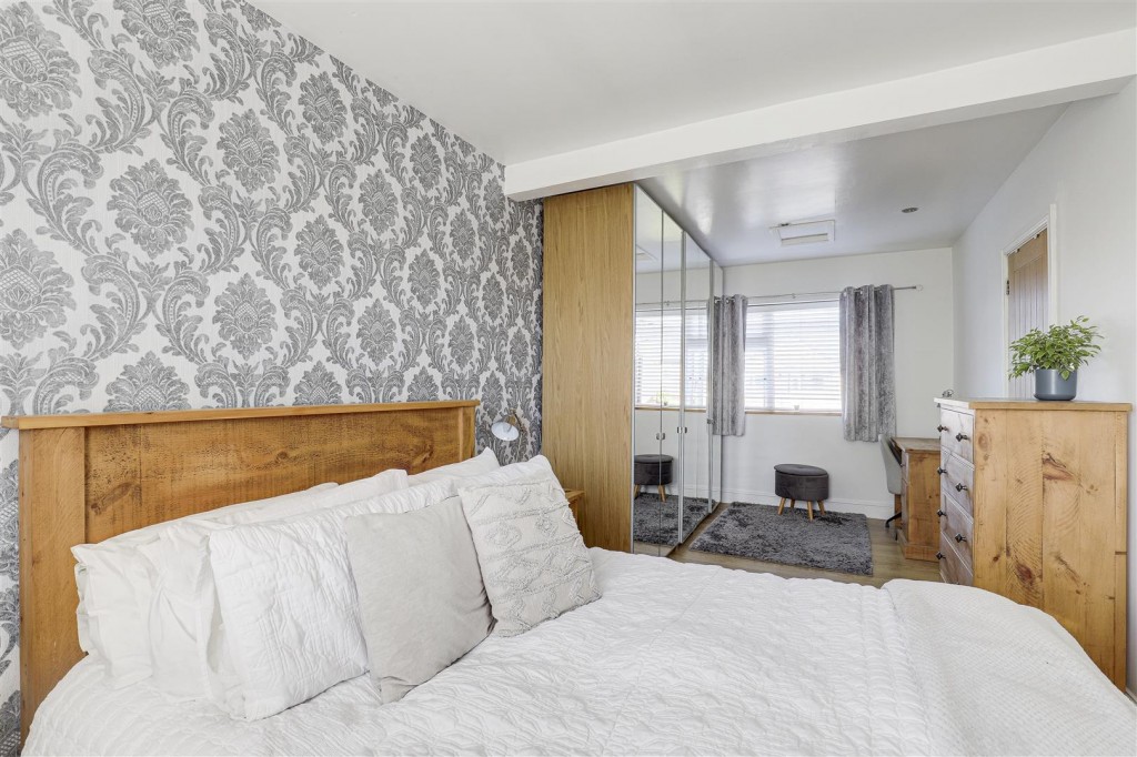 Gloucester Avenue, Sandiacre, Derbyshire, NG10 5GX